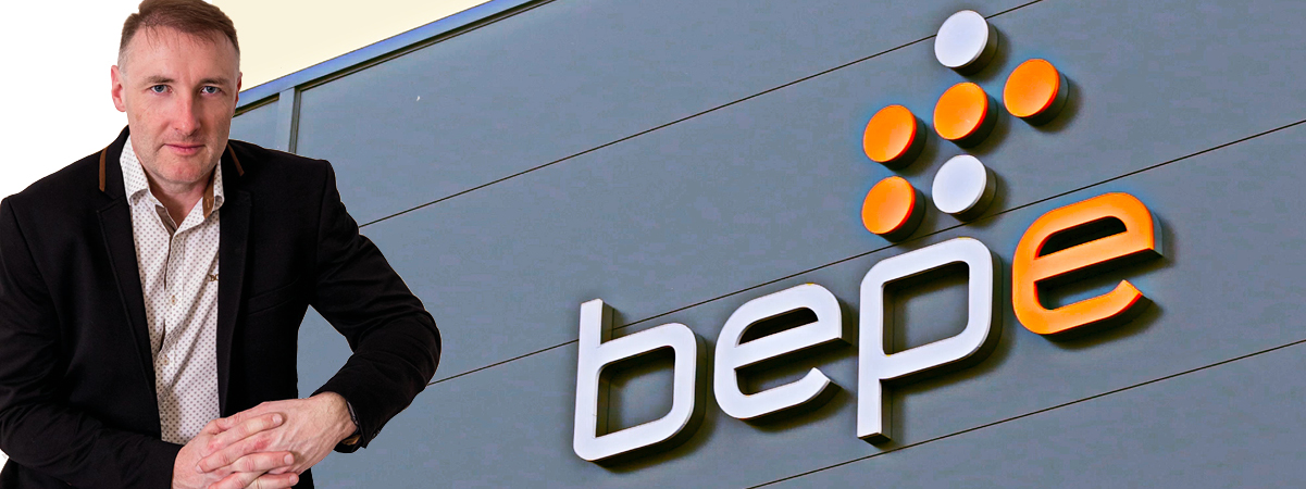 Sarbo Gergely ledfalberles.com